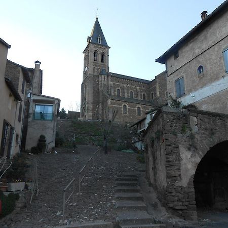 Gite Des Monts Saint-Izaire Dış mekan fotoğraf